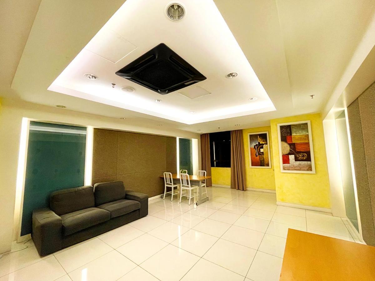 Hotel Esq Shamelin