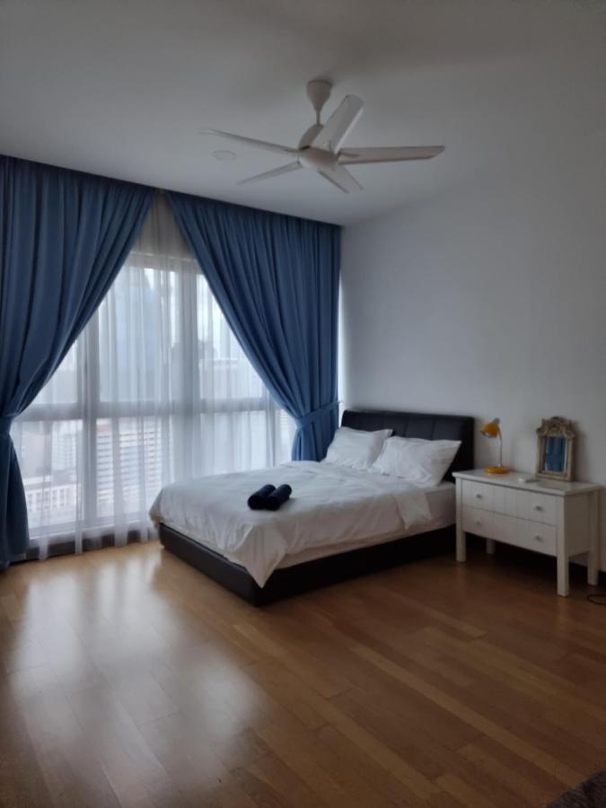 Wonderful Blue View @regalia Apartment Kuala Lumpur