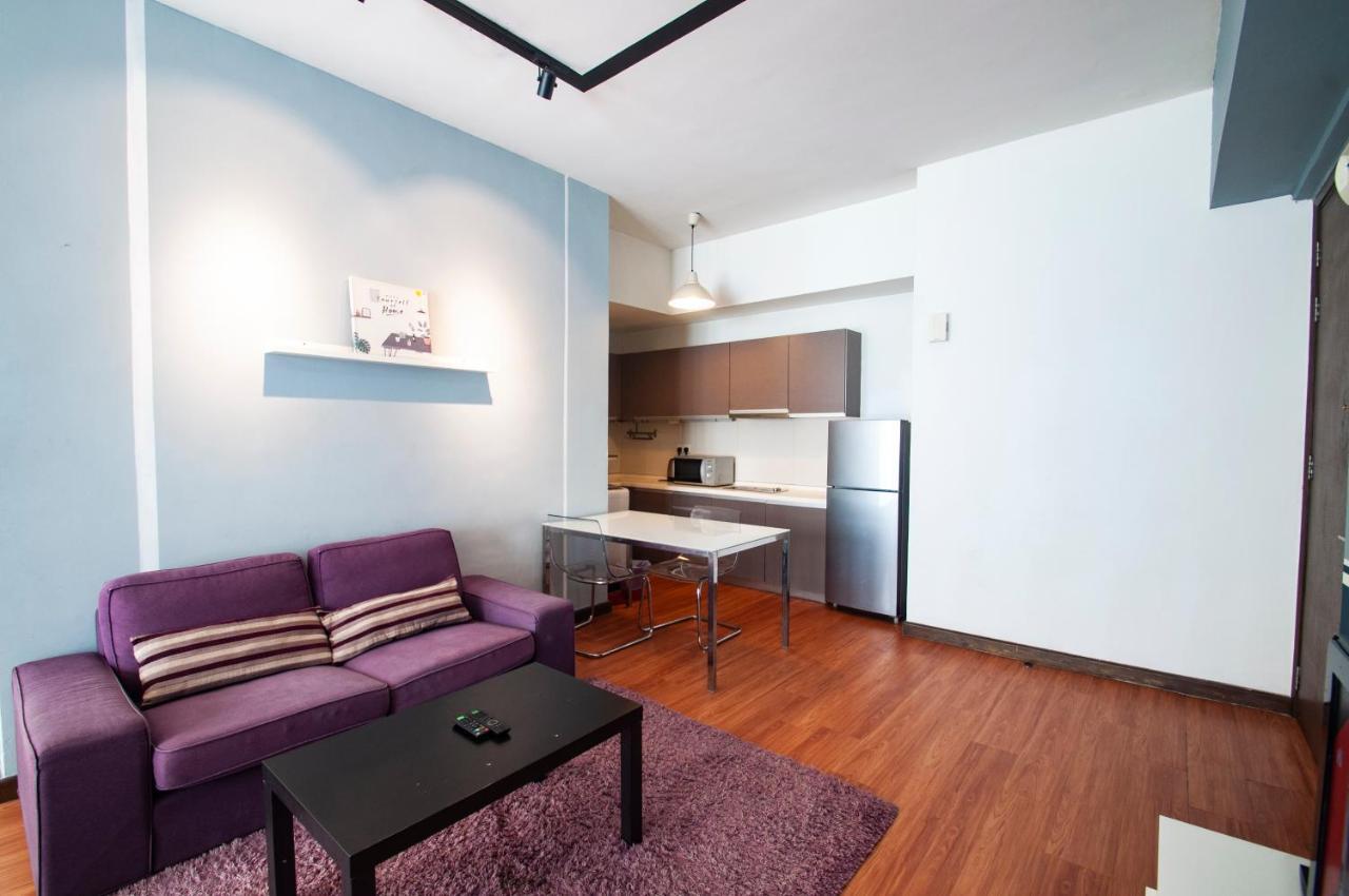 Stayawesome Homestay At Regalia Apartment *