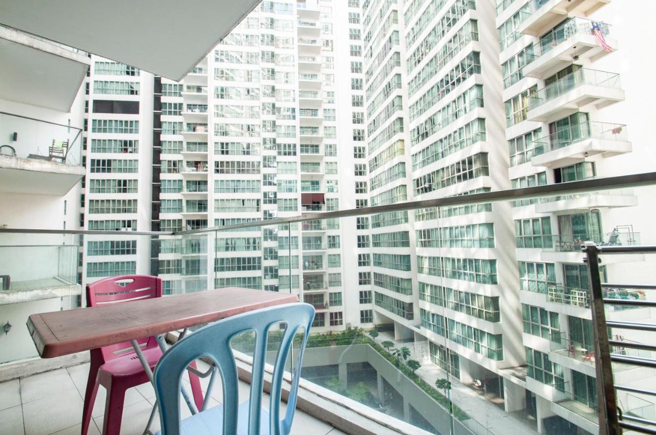 Stayawesome Homestay At Regalia Apartment