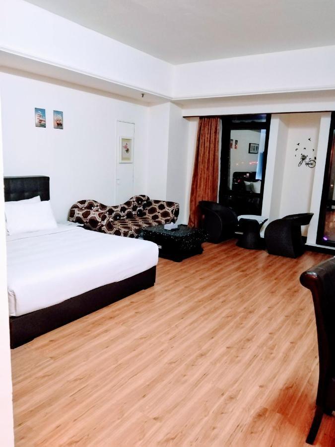 Aparthotel Rotana Apartments At Times Square Kl 4*