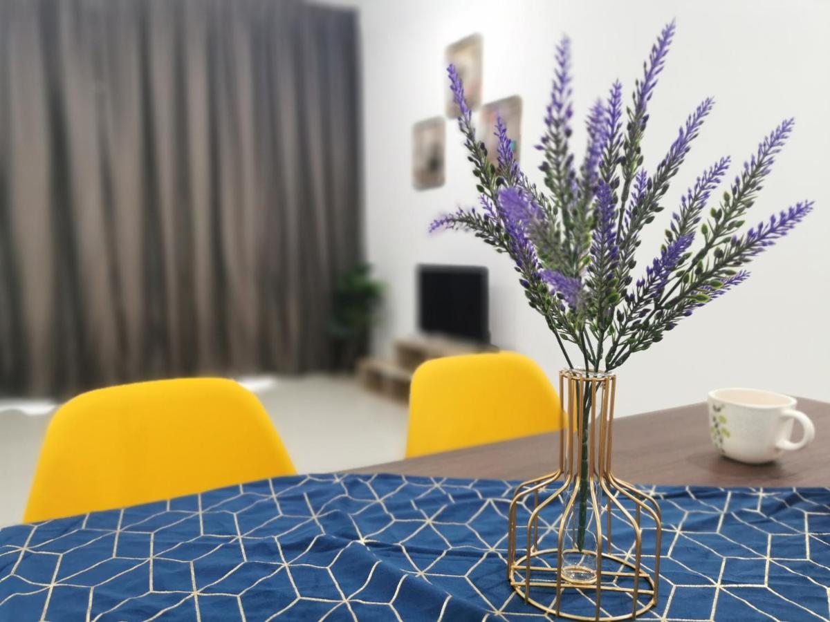 Rica Cozy Sentul West, Jln Ipoh 2br 6pax I Homebrickz Apartment