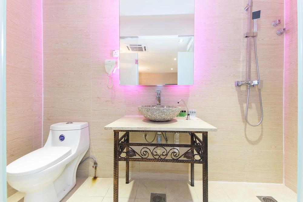 Victory Exclusive Boutique Hotel 2*