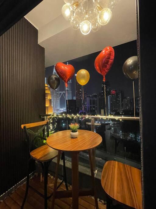 Klcc View Staycation @ Kg Baru Food Heaven *