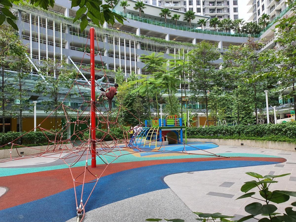 United Point 6 Pax Near Mont Kiara Desa Park Kepong Apartemen *