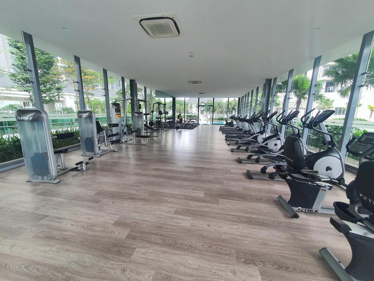 Apartment United Point 6 Pax Near Mont Kiara Desa Park Kepong *