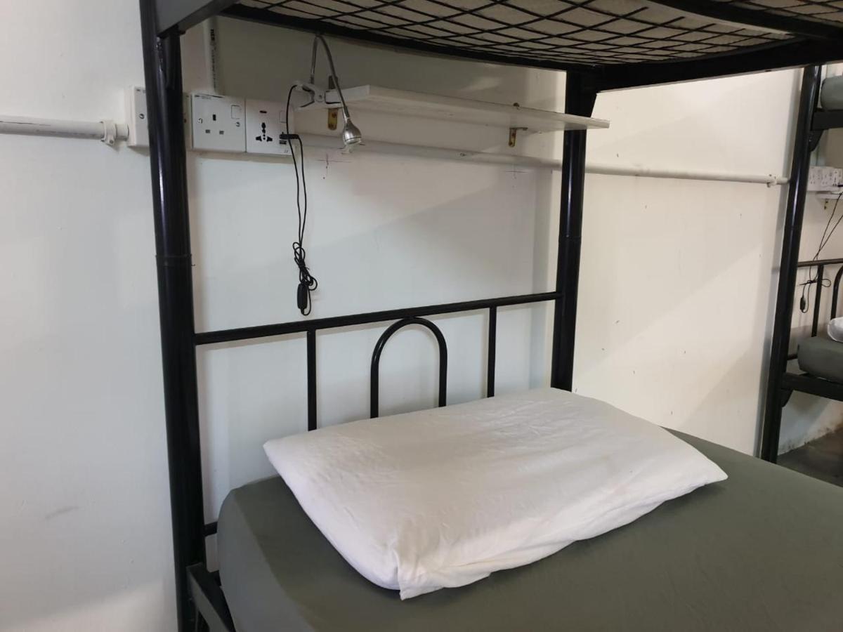 Sha La La Hostel *