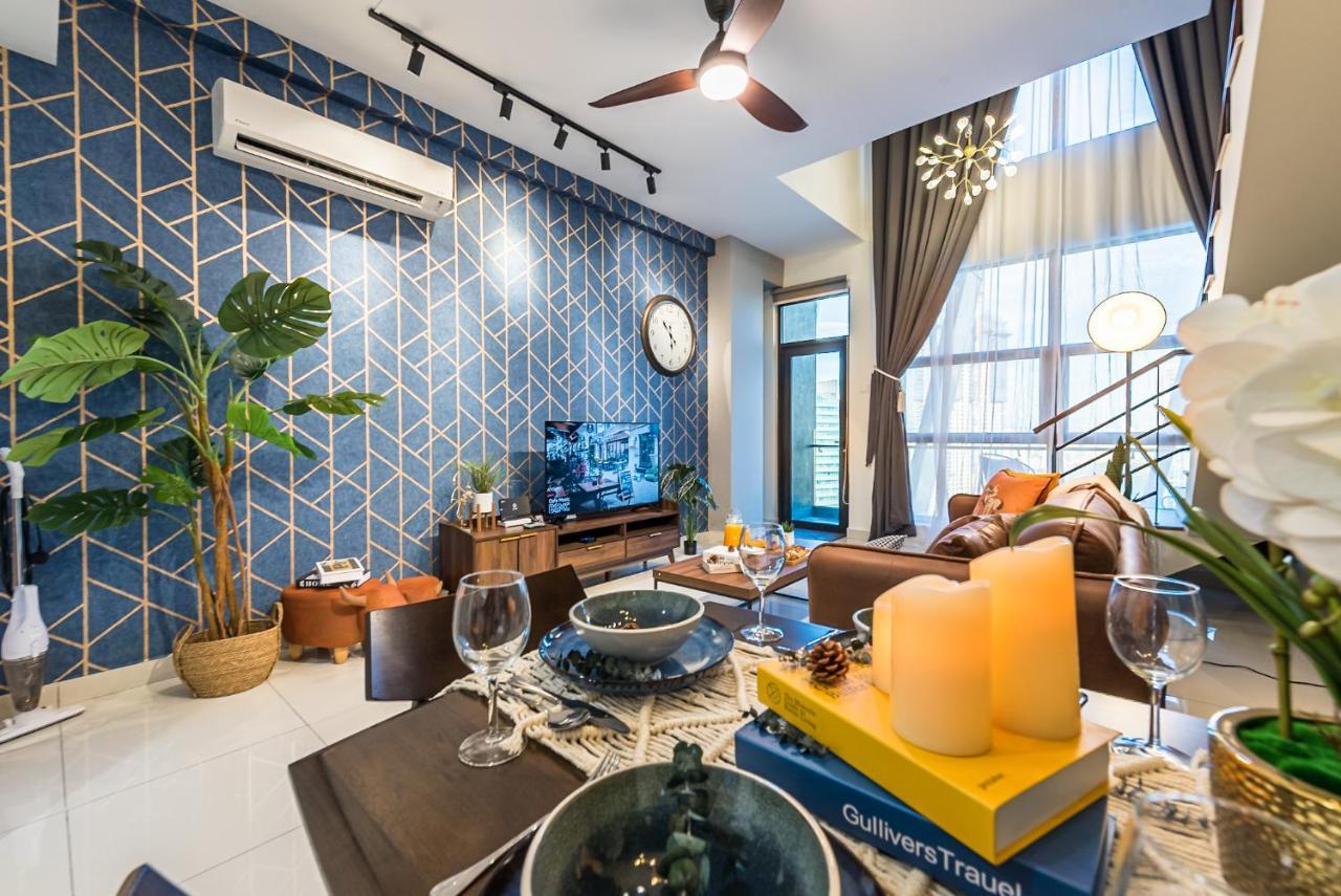 Urban Duplex V Balcony- 2r2b Up To 7pax, Montkiara By Verano