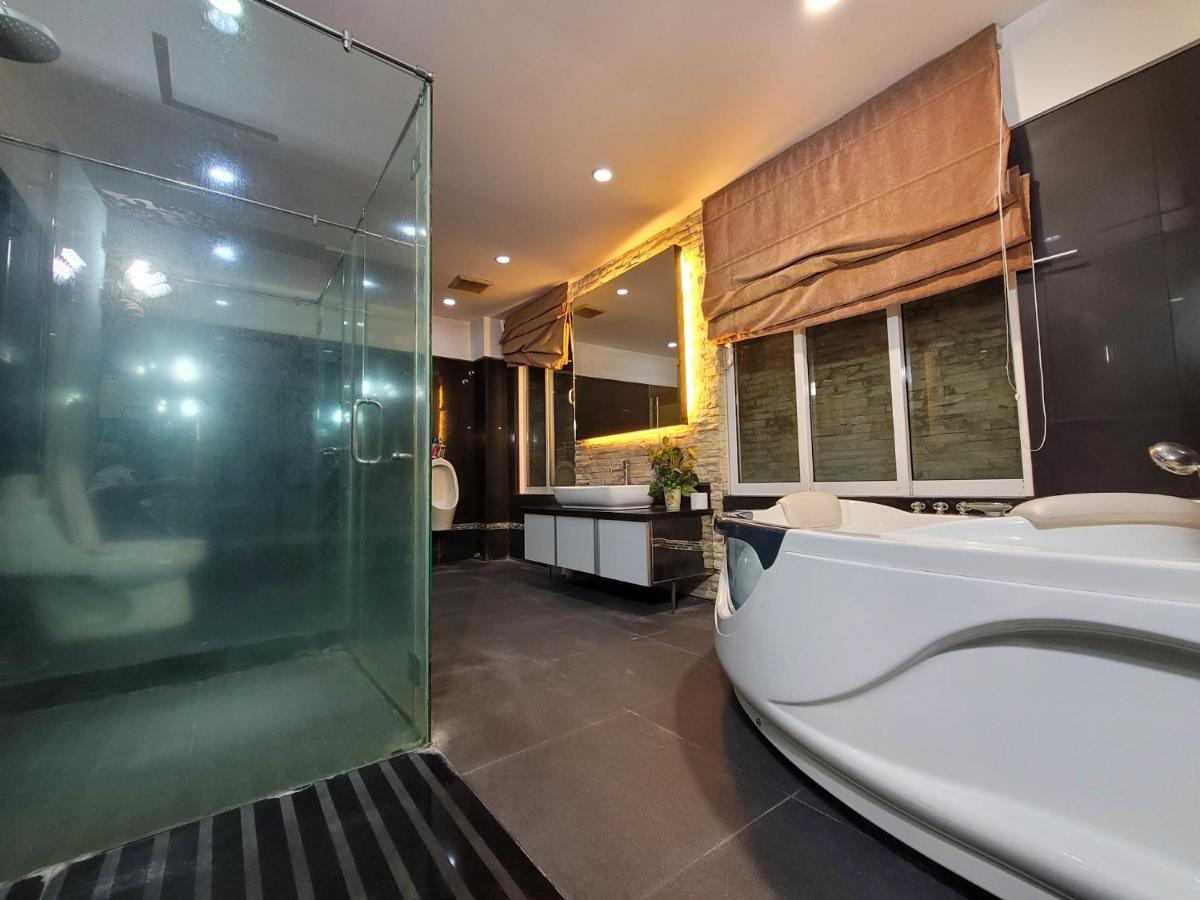 B1. The Big House With Pool @ Kl Cheras Midah Vila Kuala Lumpur