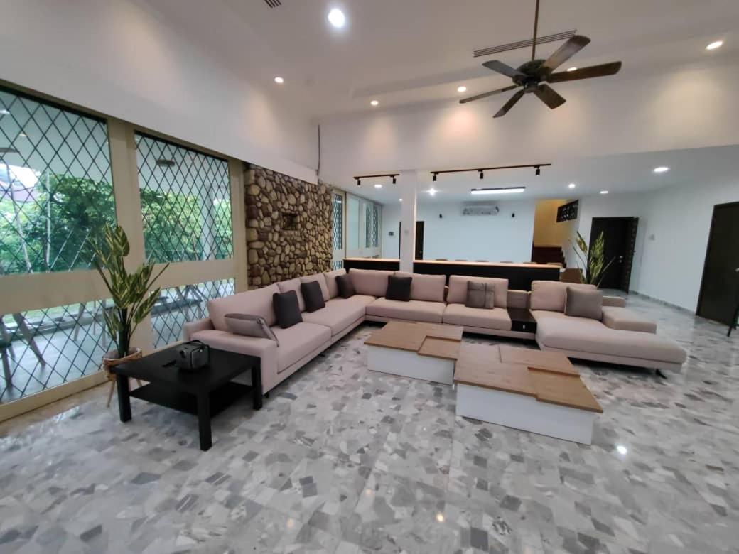 Bukit Tunku Klcc Grande 11 By Vale Pine Villa