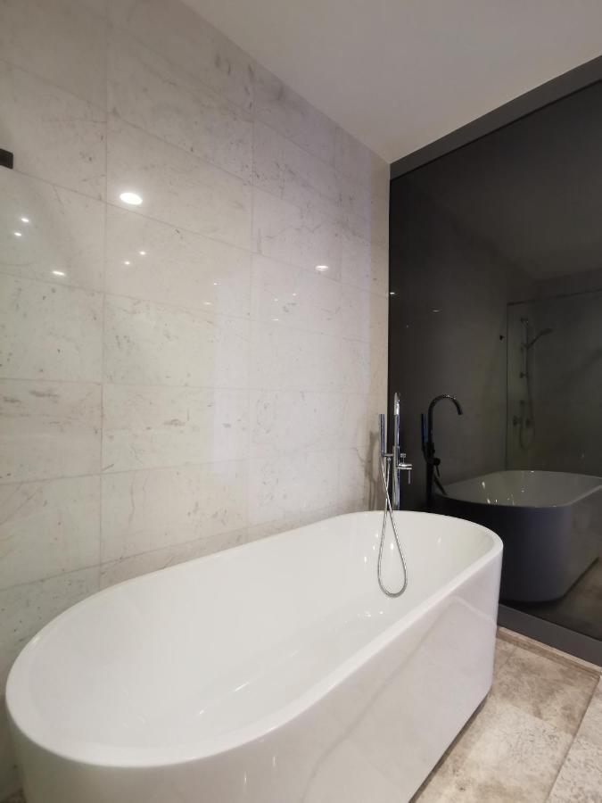 Platinum Suites Klcc Deluxe 2 Bedroom By Lamanche Apartment *
