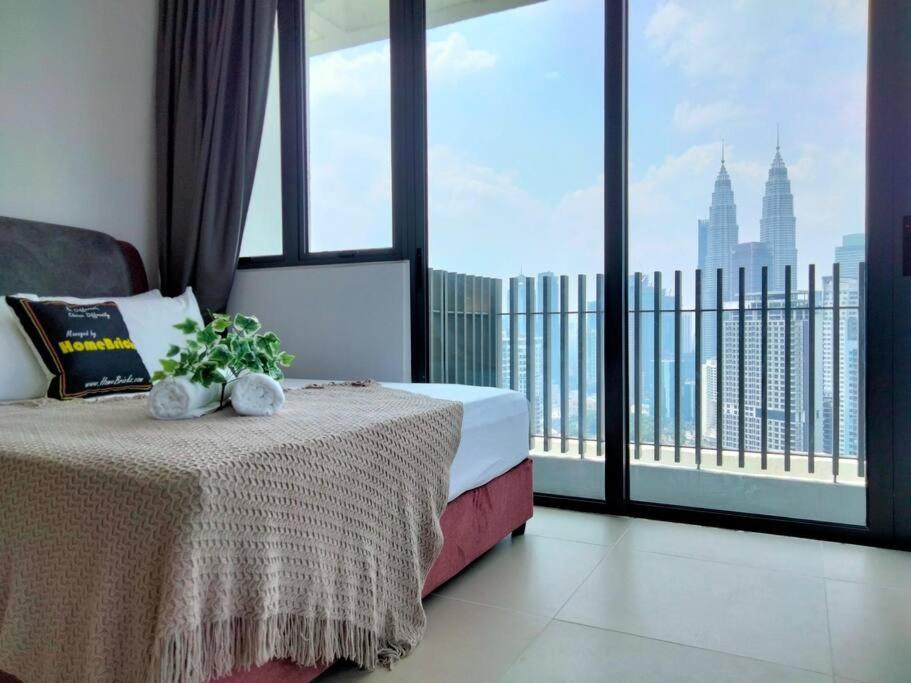 Apartment Colony Klcc By Homebrickz Kuala Lumpur