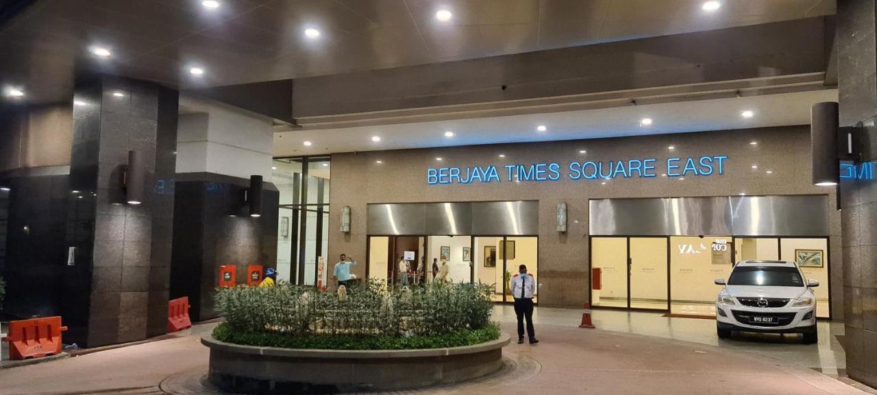 Raymond Suites At Berjaya Times Square *