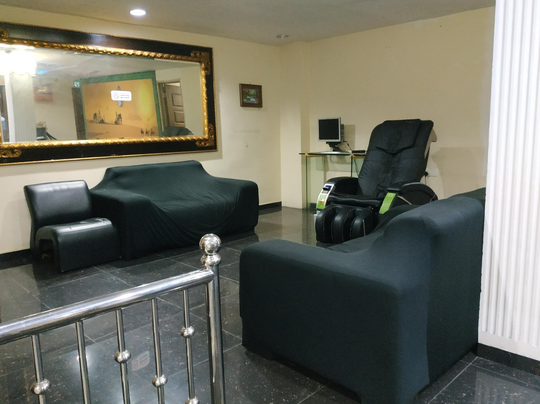 Oyo 90030 Al Jafs
