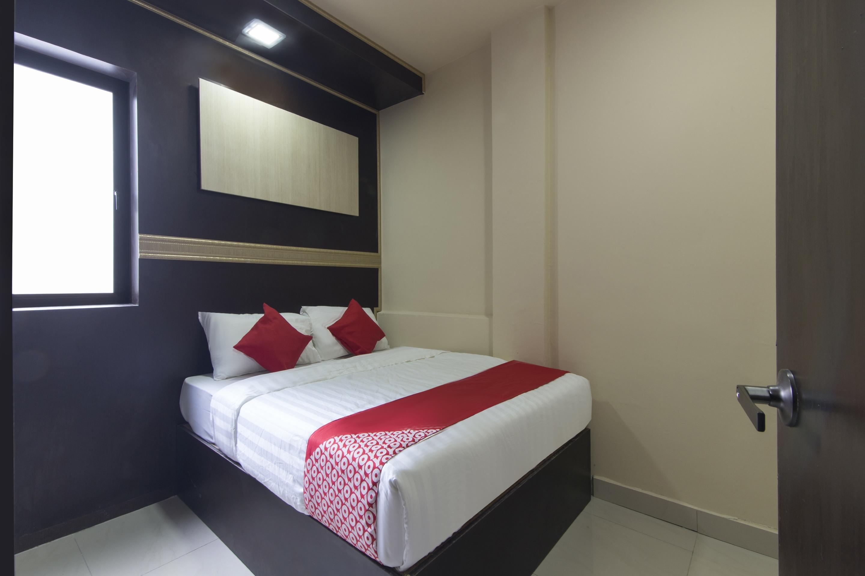 Oyo 697 Niche Valley Hotel 2*