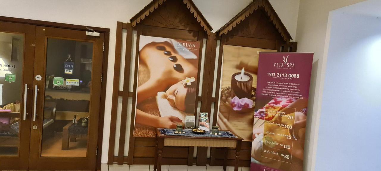 Apartment Raymond Suites At Berjaya Times Square Kuala Lumpur