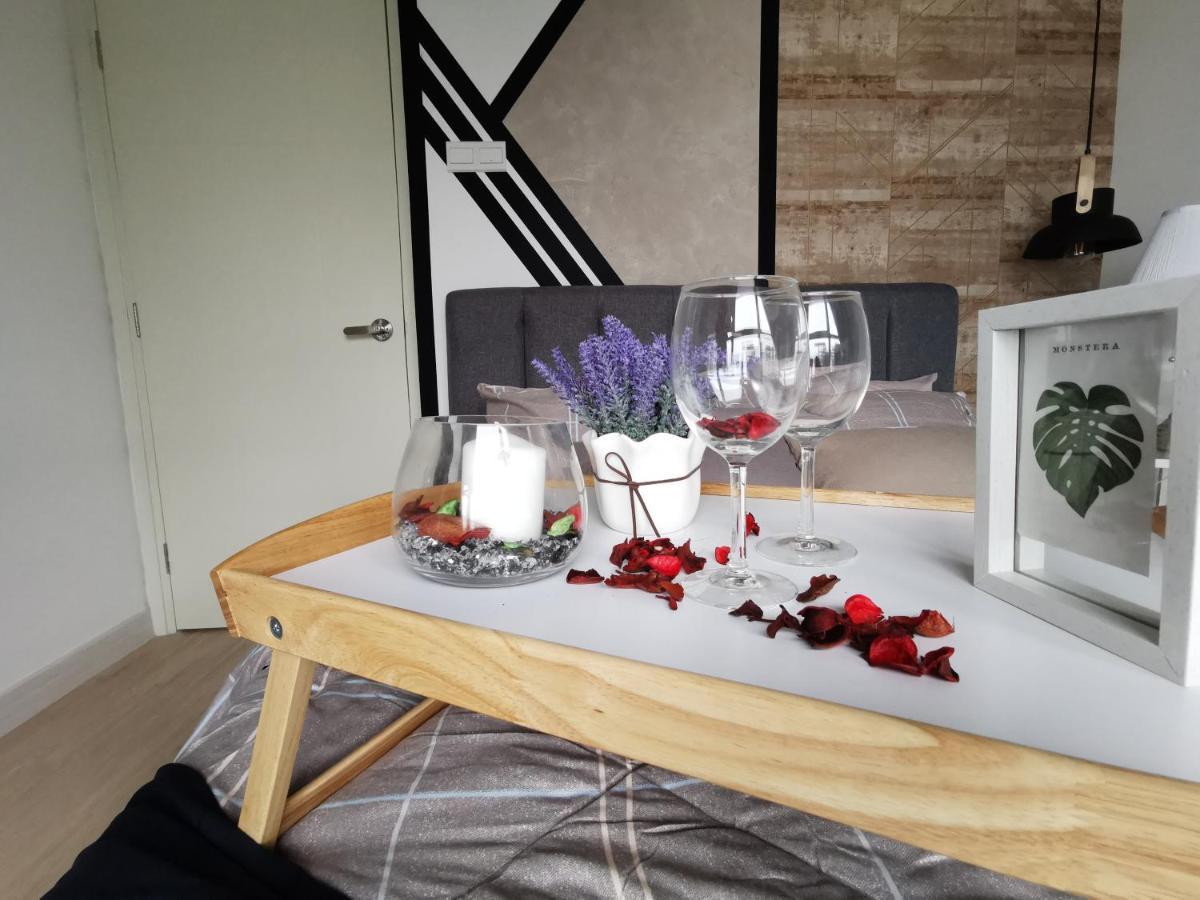 Arte Plus Executive Suites By Loft Signature *