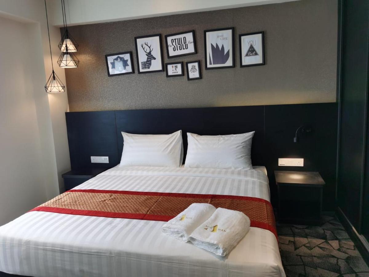 Hotel Aman 2*