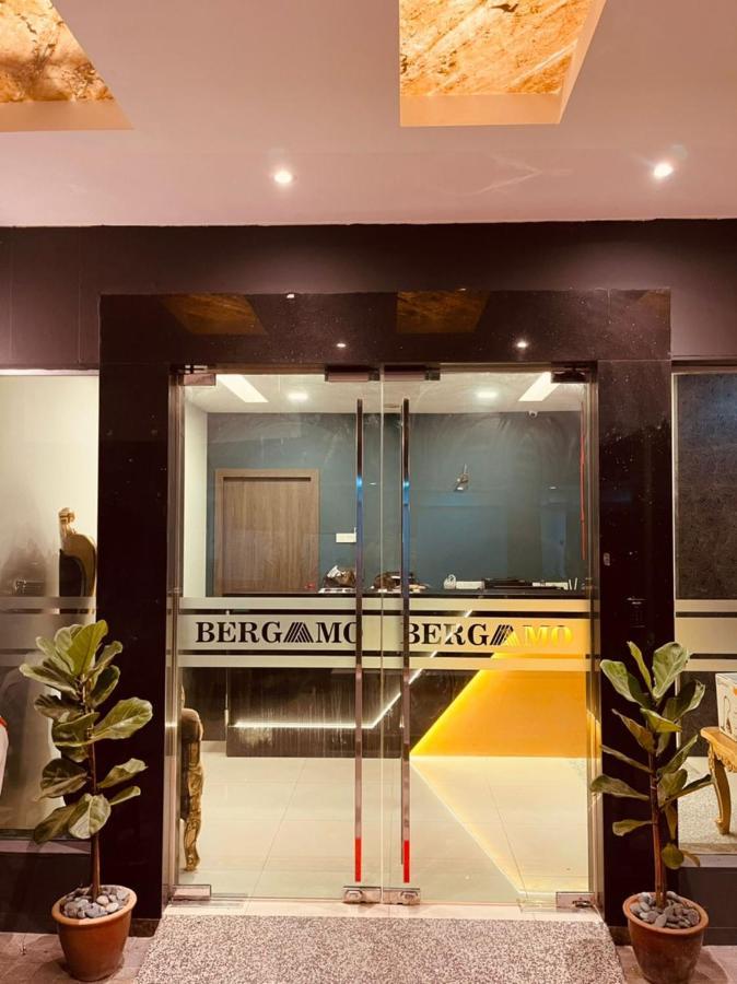 Hotel Bergamo Pekeliling