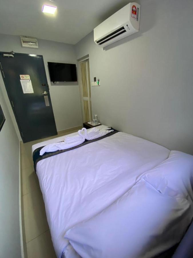 Hotel Bergamo Pekeliling