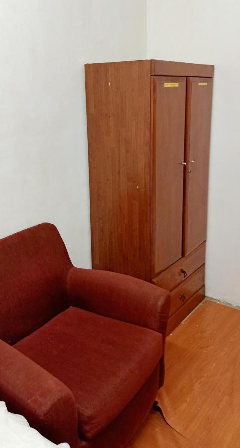 Budget Supersinglebed Bedroom In Aman Puri, Kepong Kuala Lumpur