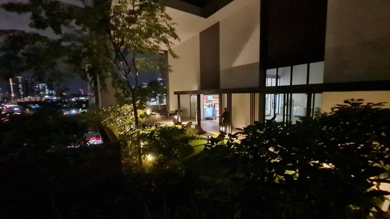 Căn hộ Luxury 5star 2room Mid Valley Sunway By Stayz *