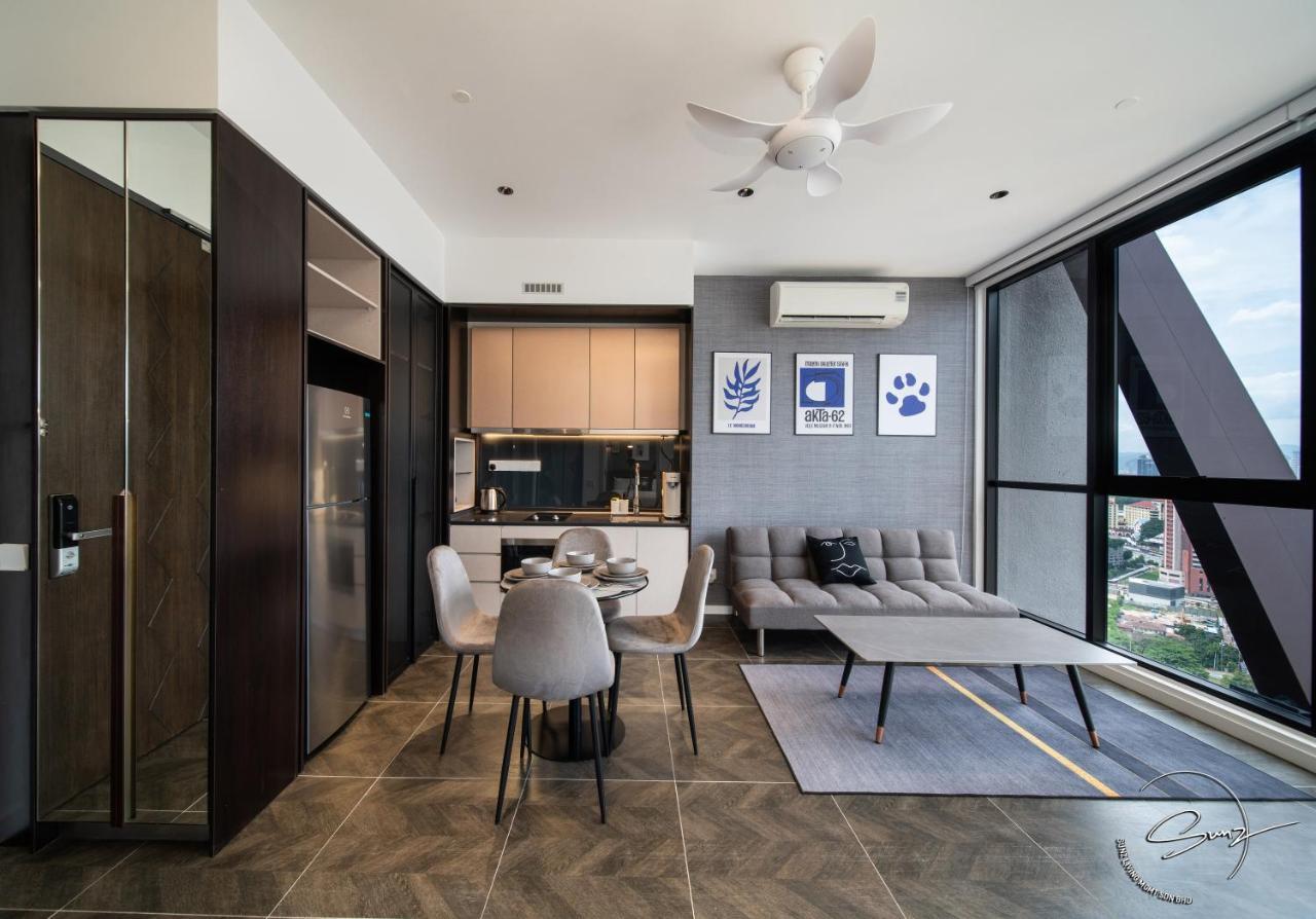 Apartment Scarlet Klcc By Sunz Living Kuala Lumpur