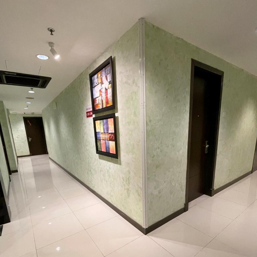 Esq Shamelin Hotel