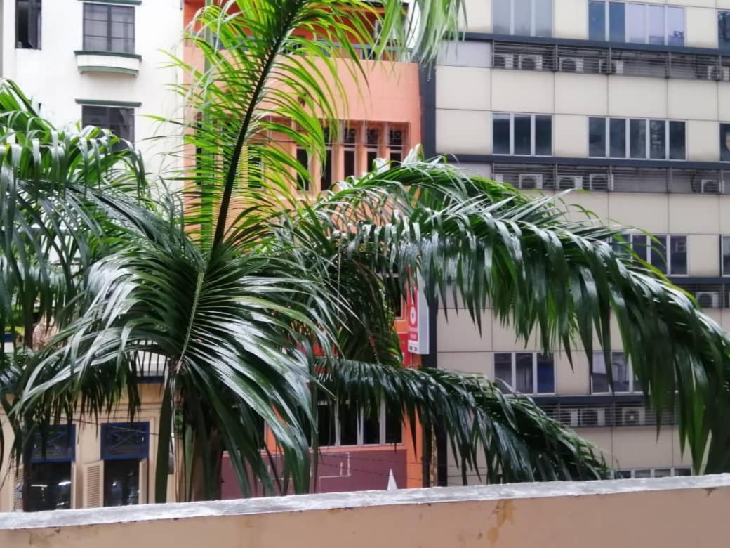 Khách sạn tình yêu Ras