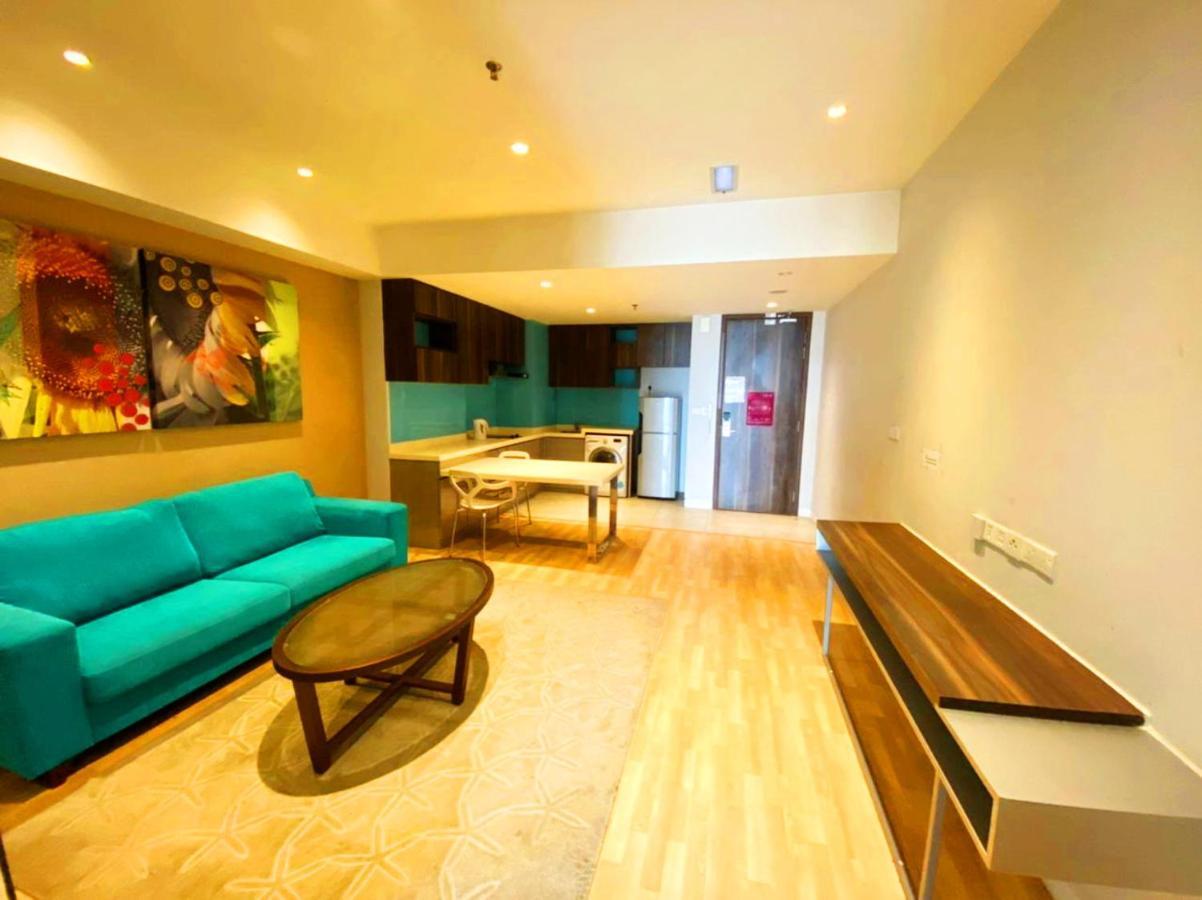 Apartment D'majestic Resident