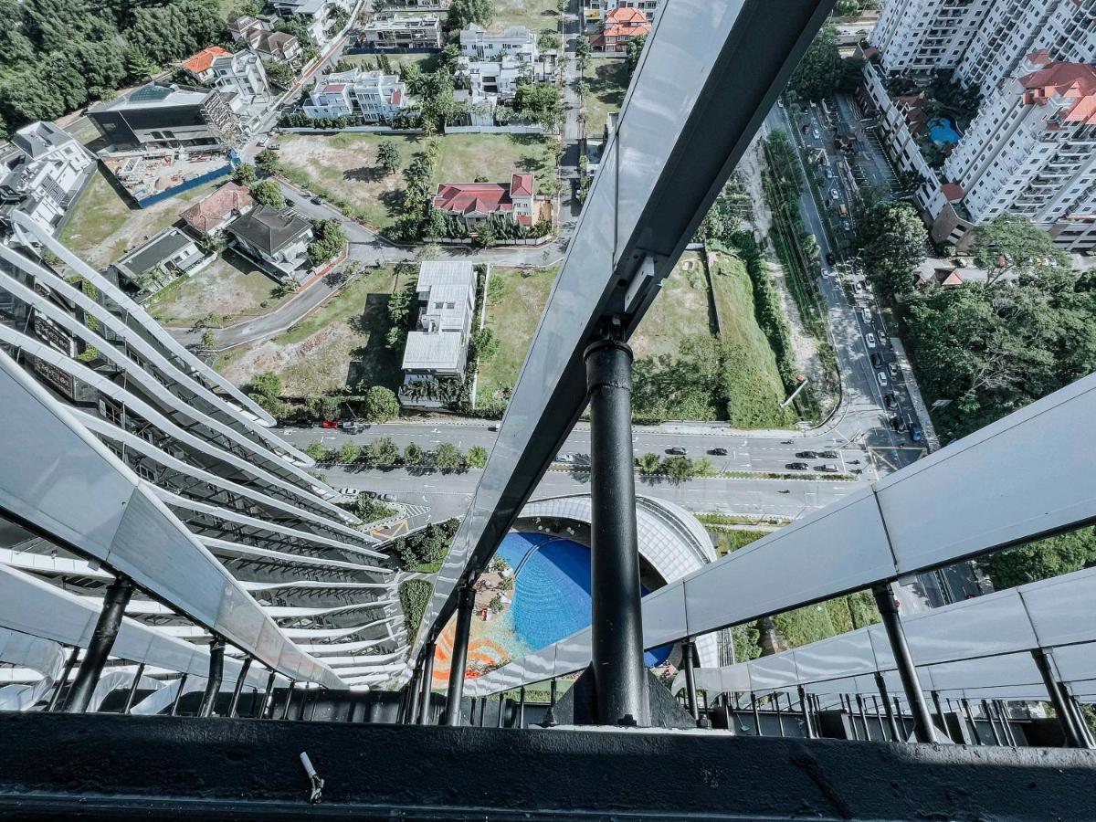 Arte Mont Kiara Luxury Suite With Heated Jacuzzi Pods - Free Parking - Next To Mitec- By The Stay Hub Pangsapuri Kuala Lumpur