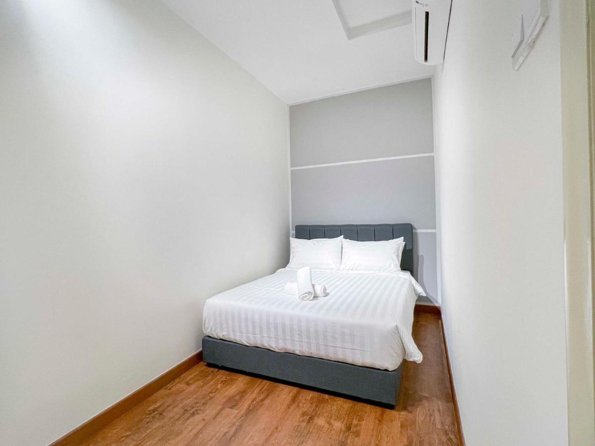 Arte Mont Kiara Luxury Suite With Heated Jacuzzi Pods - Free Parking - Next To Mitec- By The Stay Hub Pangsapuri