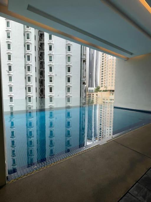 Apartment Binjai 8- 3beds Family Suite#7min To Klcc#netflix Kuala Lumpur
