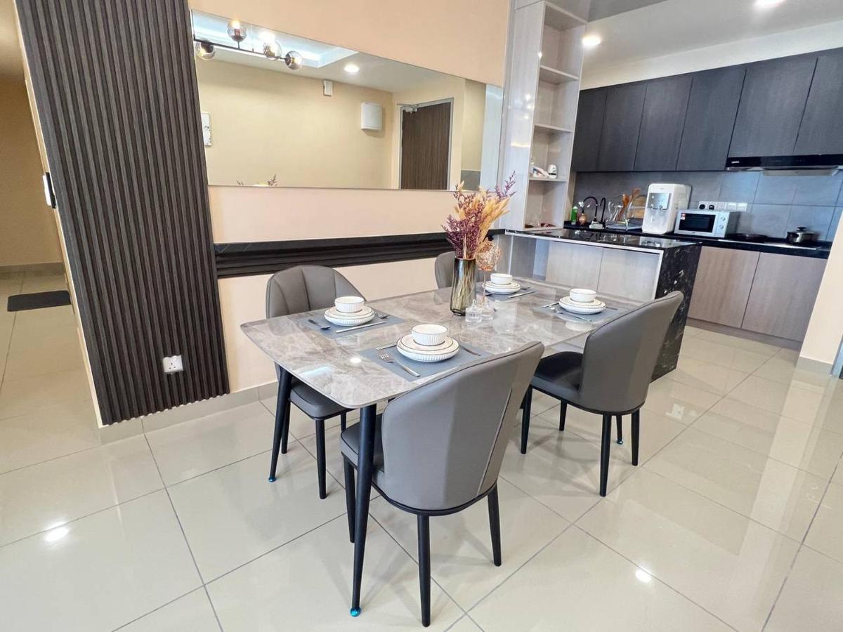Apartment Best For Family Klcc Pavillion Sunway Velocity Mrt Kuala Lumpur