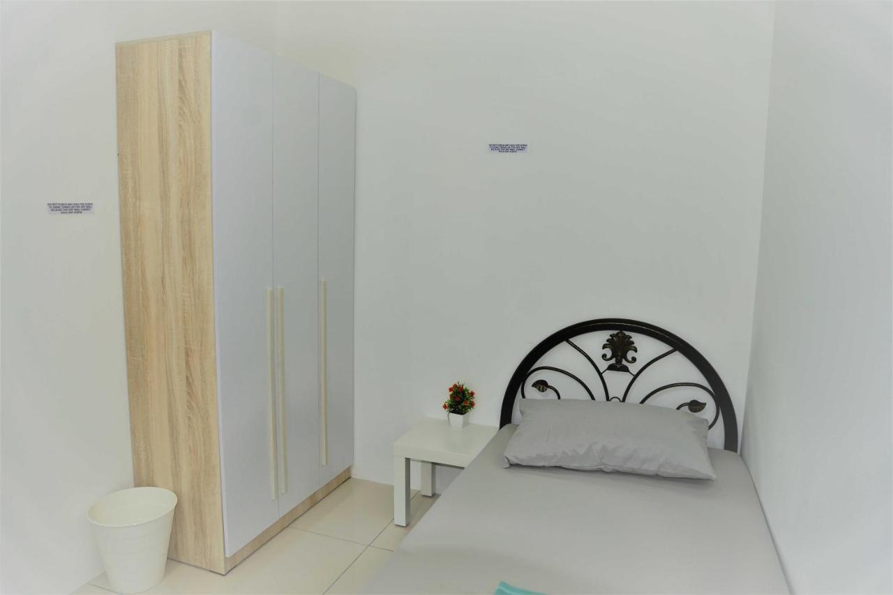 Suasana Kewingston Platz Apartment *