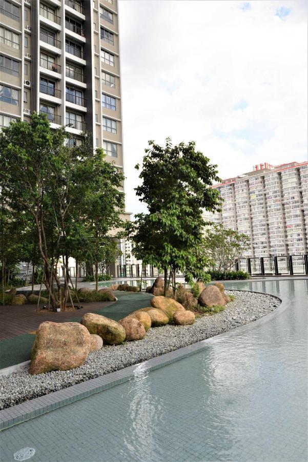 Suasana Kewingston Platz Apartment