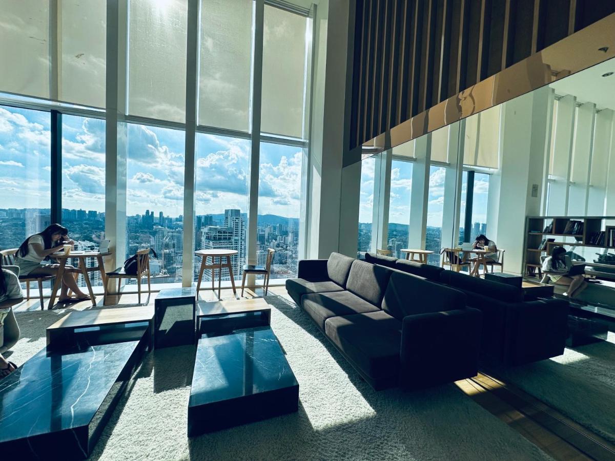 The Platinum By Aurora Apartment *