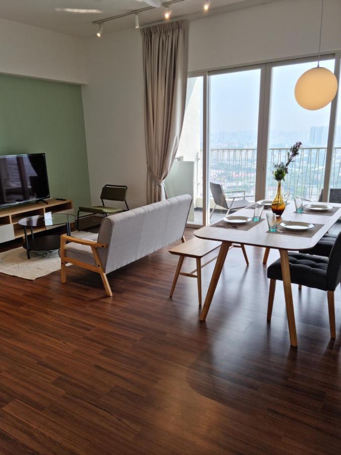 By Maya Apartment