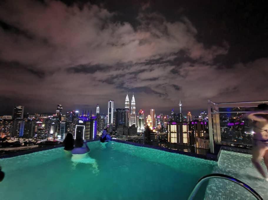Expressionz-1bedroom Cozy #4pax#near To Ijn