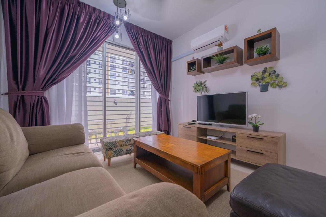 Zen 3-bedroom W Pool 6 Pax - Semarak Kuala Lumpur