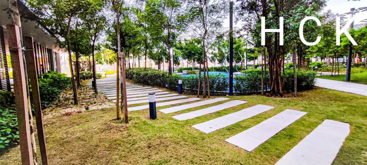 Căn hộ Sky View At M-vertica By Hck *