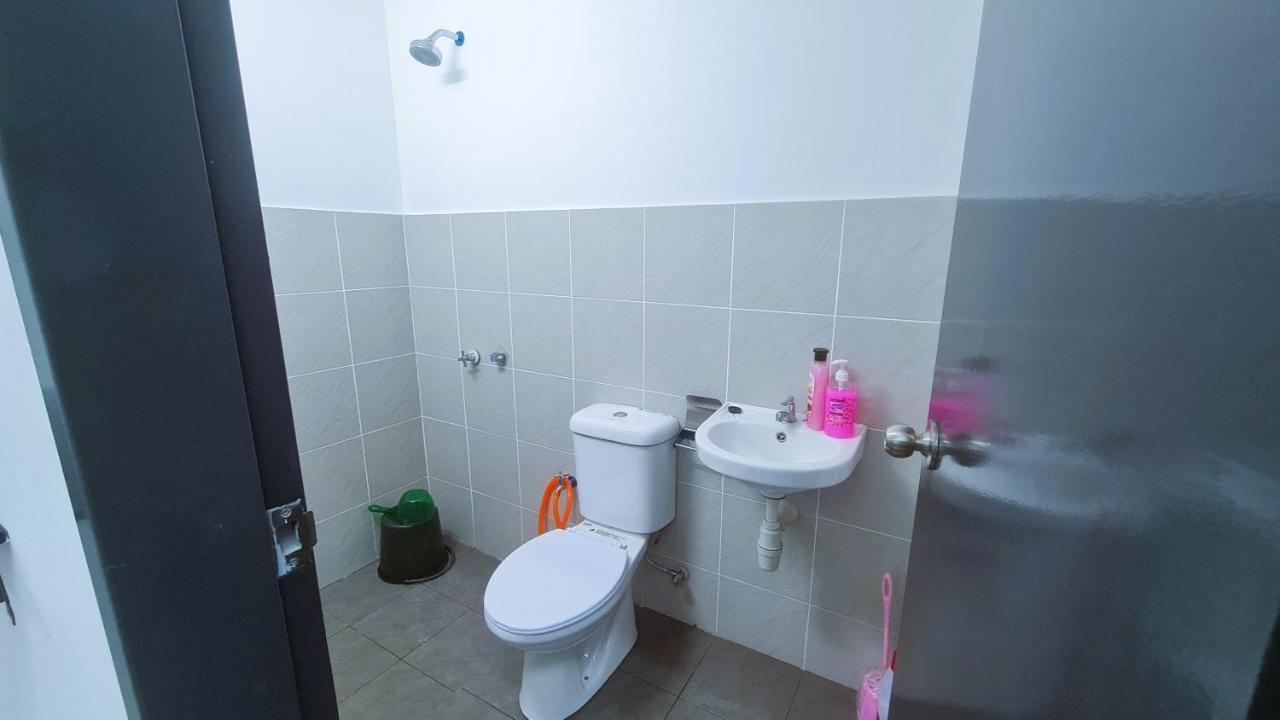 No Tourist Comfortable 3 For 6pax Kepong Kl *