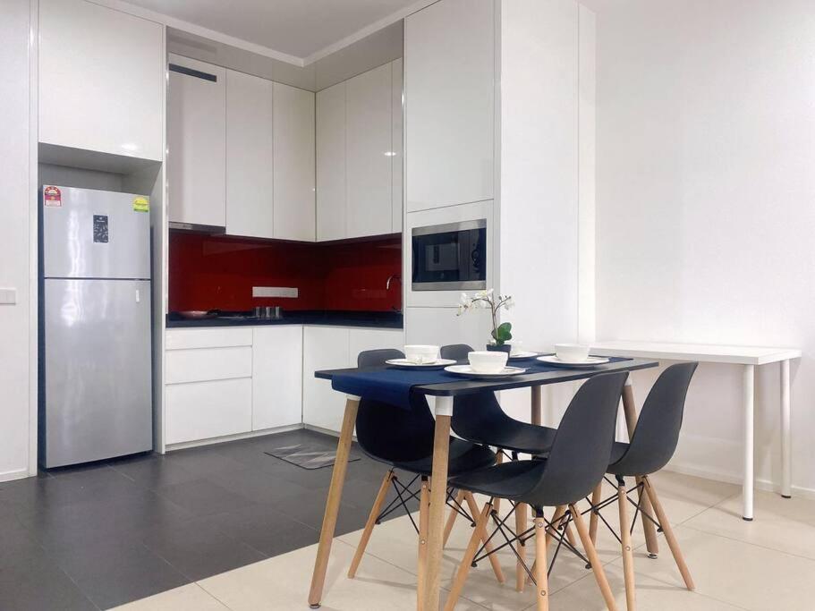 Apartment Arcoris Mont Kiara By Anywhere *
