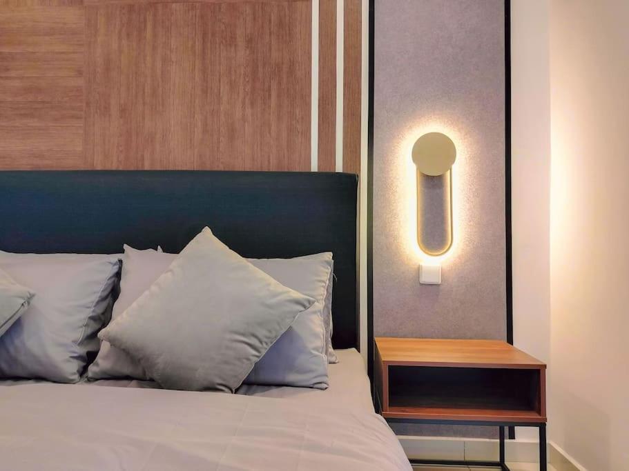 Căn hộ Kenwingston Platz Signature By Manhattan Group