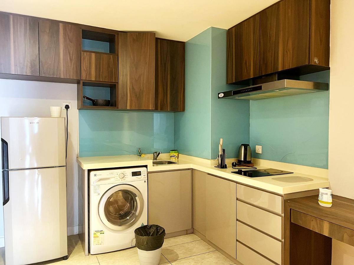 Infini Suites@ D'majestic Place Apartemen *