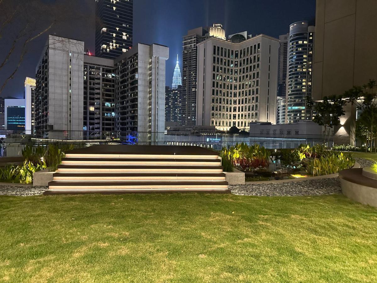 Crystal At Axon Near Pavilion Apartment Kuala Lumpur