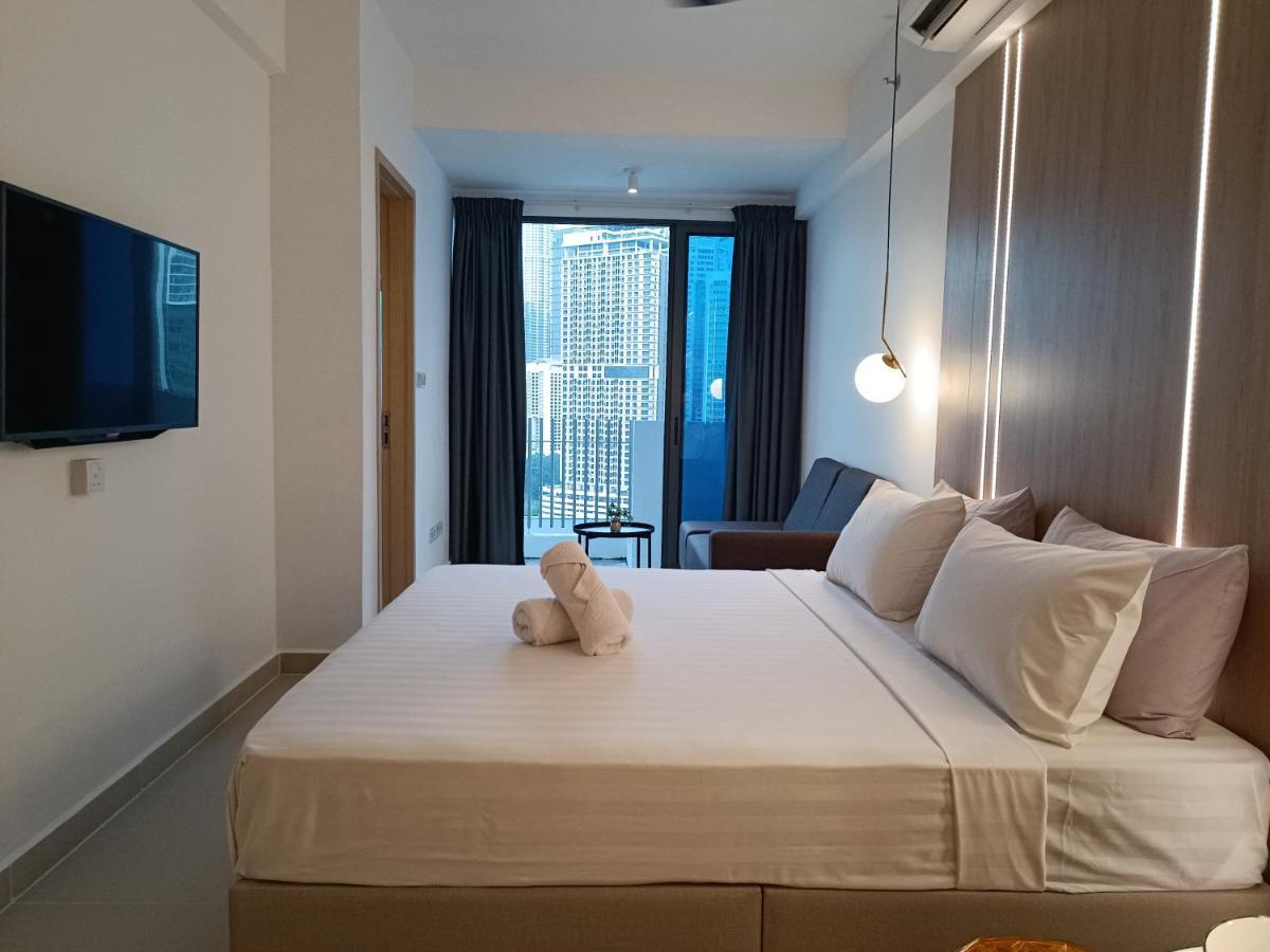 Cl137b Modern Balcony Klcc View & Infinity Pool *