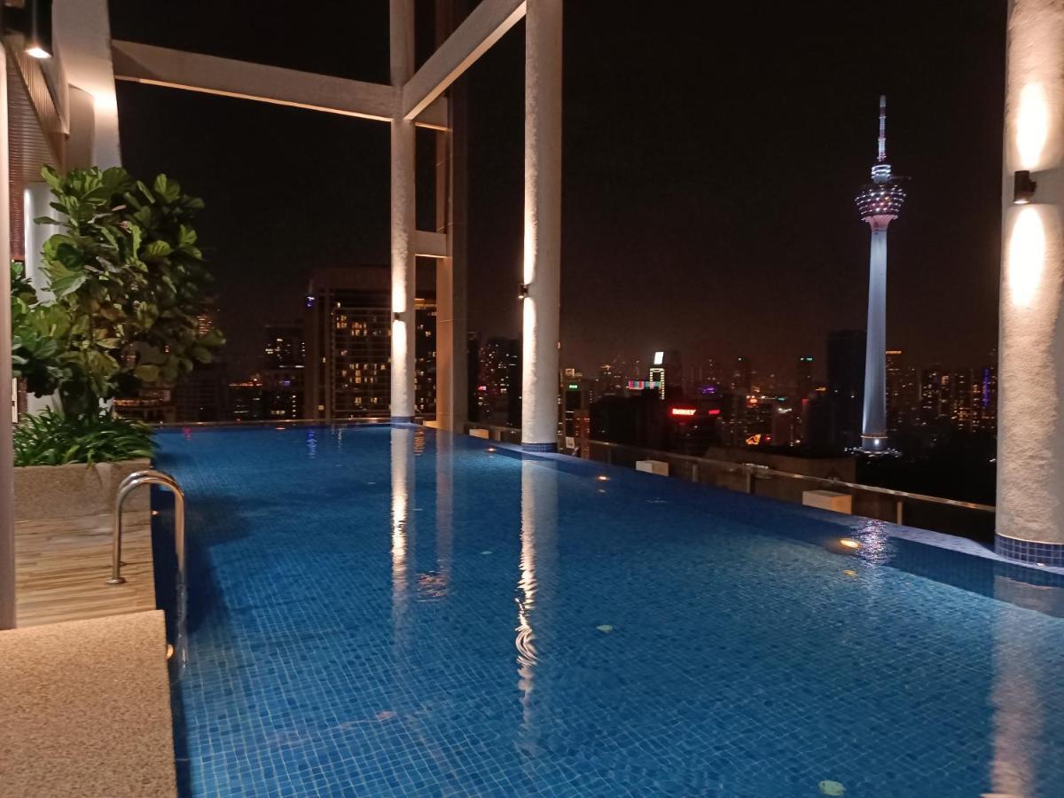 Cl137b Modern Balcony Klcc View & Infinity Pool Apartment *