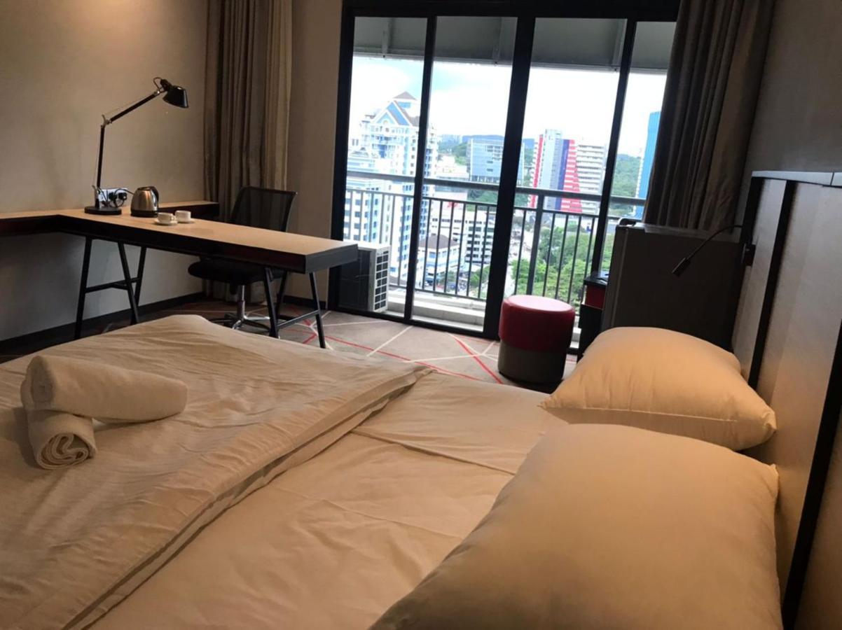 Apartment Red M101 Dang Wangi I Homebrickz *