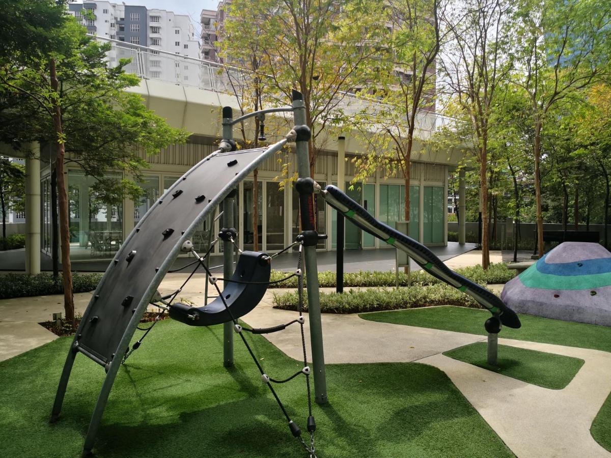 Robertson Bukit Bintang With Netflix,trx,klcc